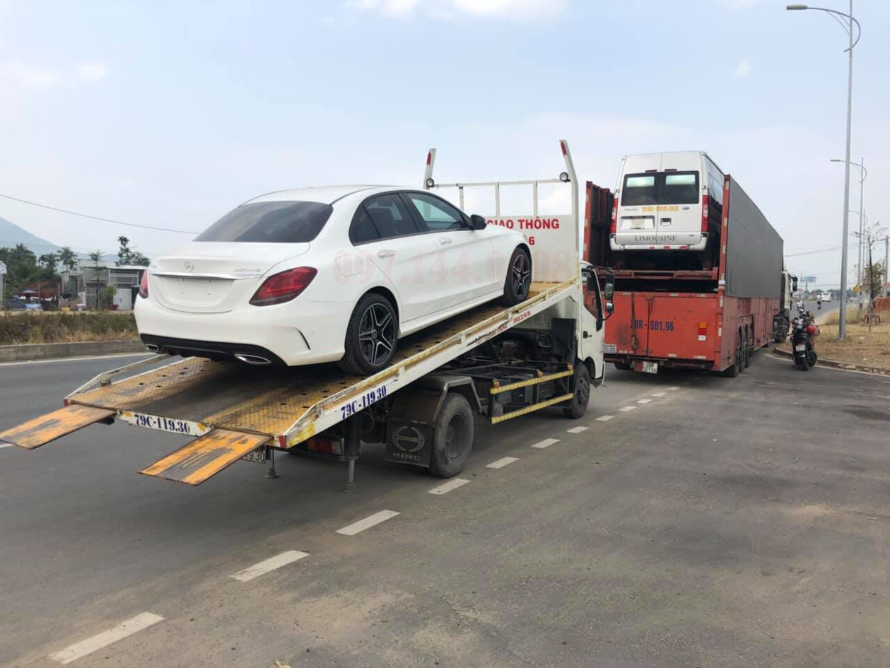 cứu hộ ô tô tại Dĩ An